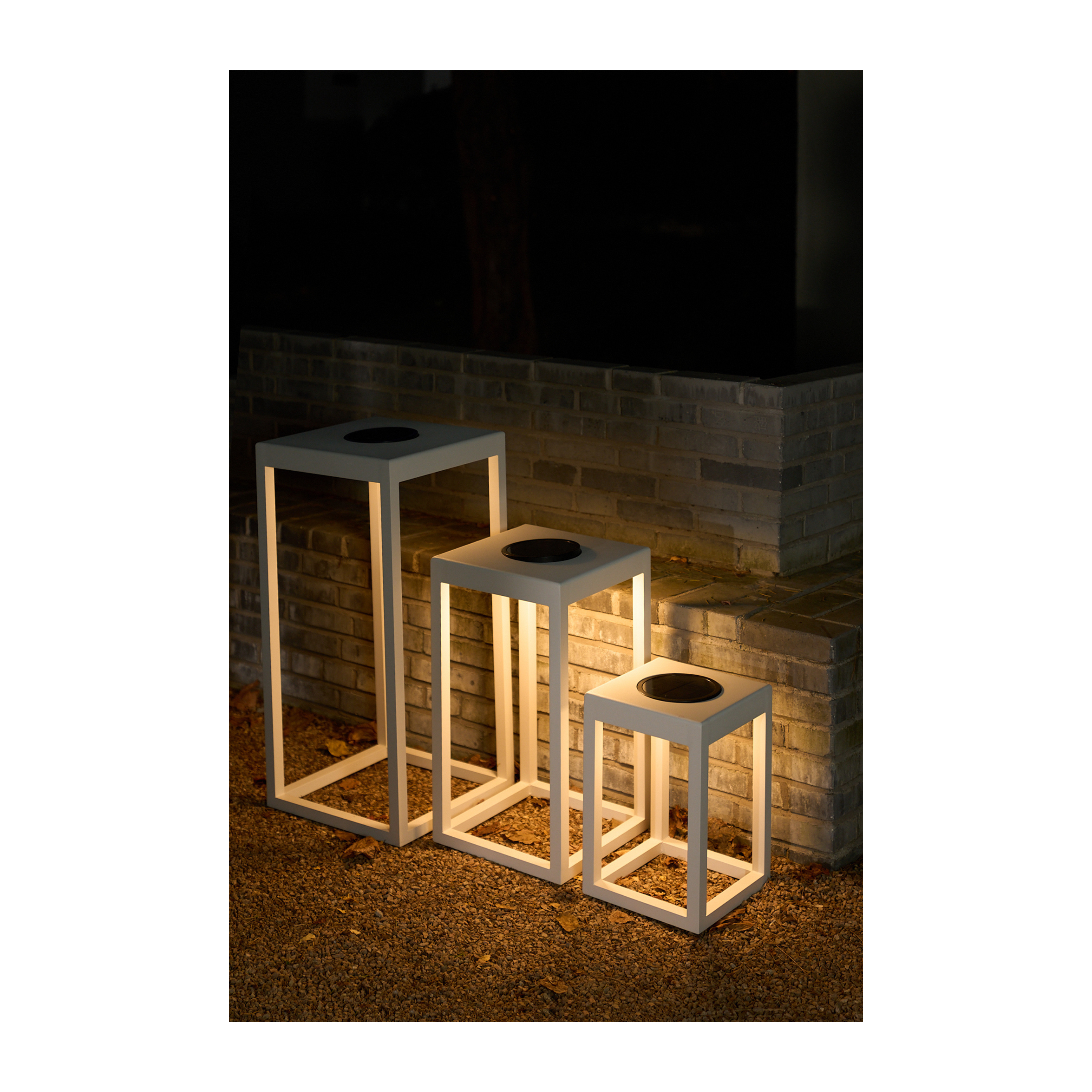Trapezoid Aluminium Outdoor Solar Lamps - White
